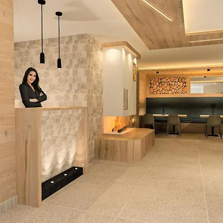 Clara Hotel